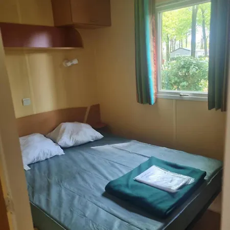 Campsite Puy Du Fou 5p 400hc La Boissiere-de-Montaigu