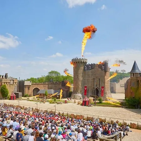 Puy Du Fou 5p 400hc Campingplatz